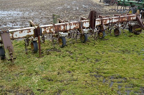 Property photo 40 - FARM EQUIPMENT AUCTION IN ELKHART COUNTY, IN